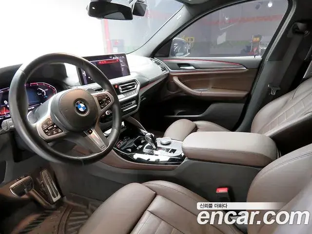 BMW X4 2022 — Photo 10/20