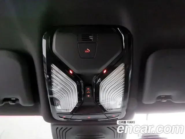 BMW X4 2022 — Photo 9/20