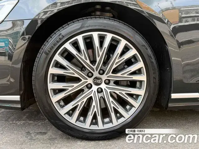 Audi A8 2023 — Şəkil 19/20