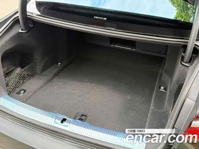 Audi A8 2023 — Şəkil 12/20