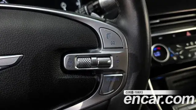 Genesis GV80 2021 — Photo 15/34