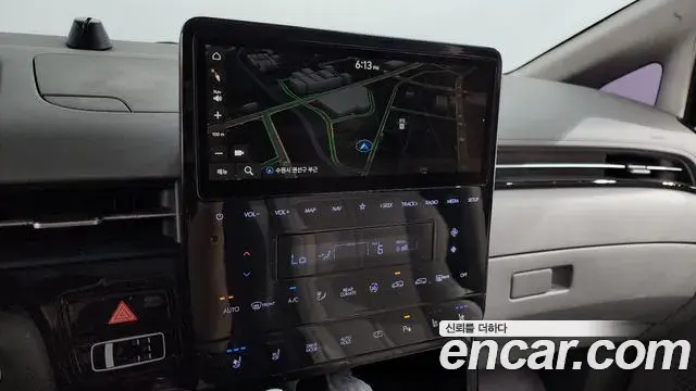 Hyundai Staria 2021 — ფოტო 12/33
