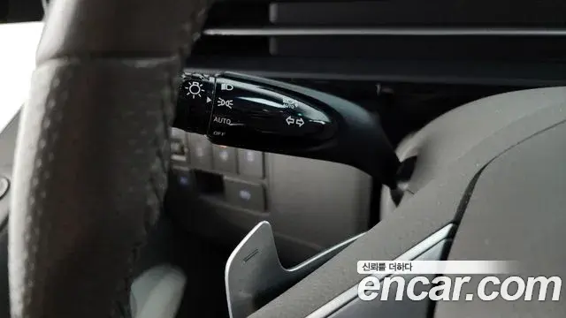 Hyundai Staria 2021 — ფოტო 11/33