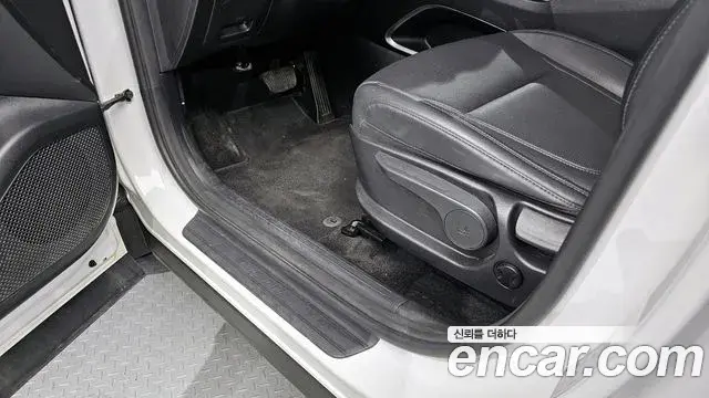 Hyundai Tucson Hybrid 2022 — ფოტო 11/20
