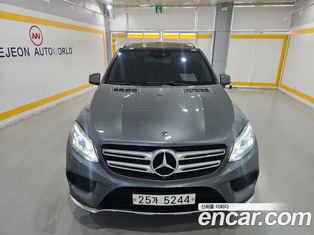 Mercedes-Benz GLE-Class 2018 — Фото 1/20