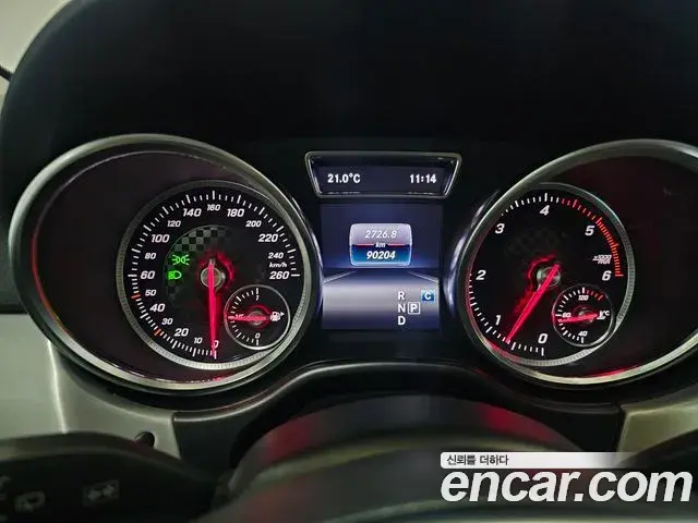 Mercedes-Benz GLE-Class 2018 — Фото 19/20