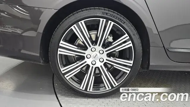 Volvo S90 2024 — Şəkil 14/32
