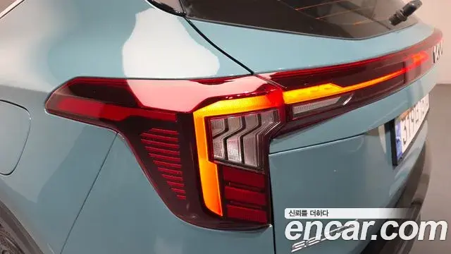 Kia Seltos 2024 — Şəkil 30/33