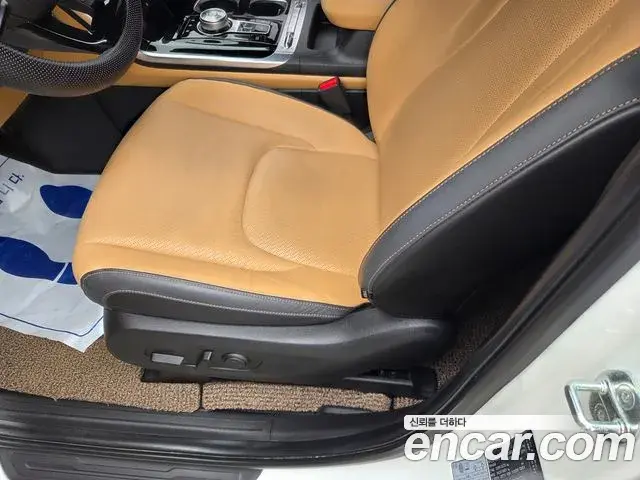 Kia Carnival 2023 — Фото 4/14