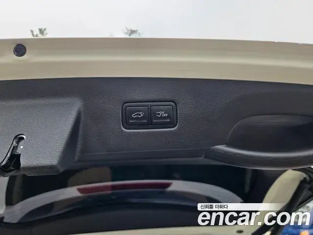 Kia Carnival 2023 — Фото 10/14