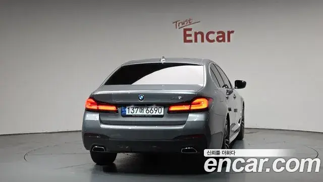BMW 5 Series 2023 — Photo 1/20
