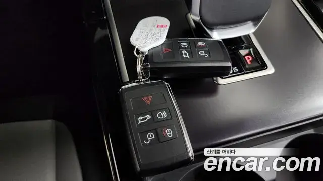 Land Rover Range Rover Evoque 2025 — Şəkil 16/20