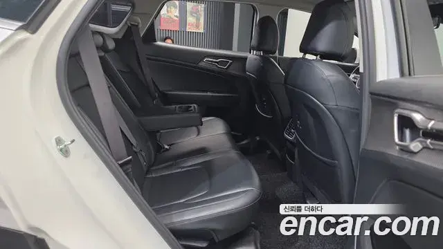 Kia Sportage 2021 — Фото 11/20