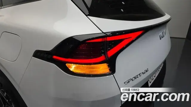 Kia Sportage 2021 — Şəkil 27/36