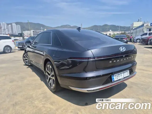 Hyundai Grandeur Hybrid 2025 — ფოტო 8/20
