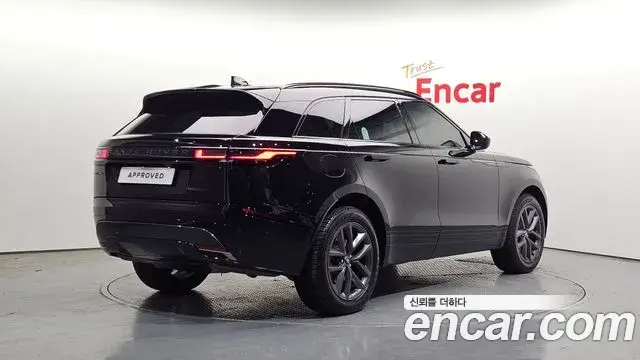 Land Rover Range Rover Velar 2024 — Photo 9/20