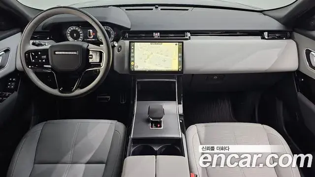 Land Rover Range Rover Velar 2024 — Photo 7/20