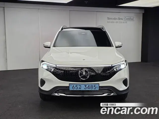 Mercedes-Benz EQB 2025 — Photo 14/15