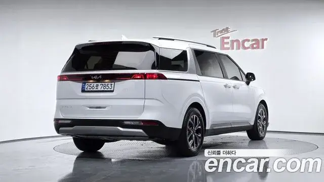 Kia Carnival 2023 — Photo 20/20