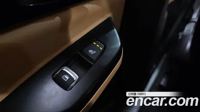 Kia Carnival 2023 — Photo 6/20