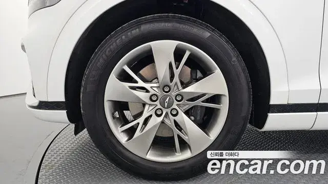 Genesis GV70 2021 — Photo 6/33