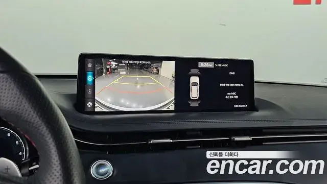 Genesis GV70 2021 — Photo 29/33