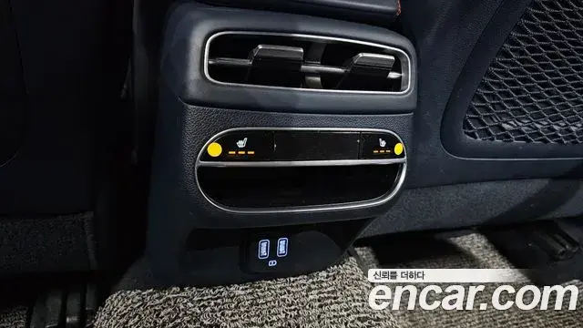 Genesis GV70 2021 — Photo 10/33