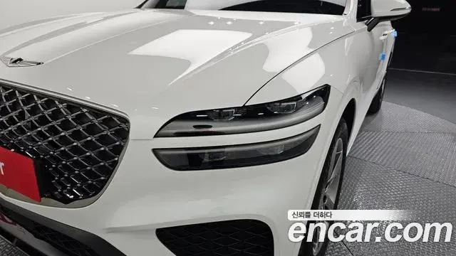 Genesis GV70 2021 — Photo 17/33