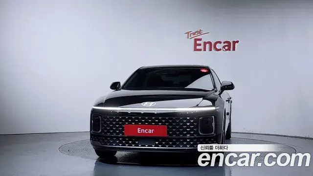 Hyundai Grandeur Hybrid 2023 — Photo 32/34