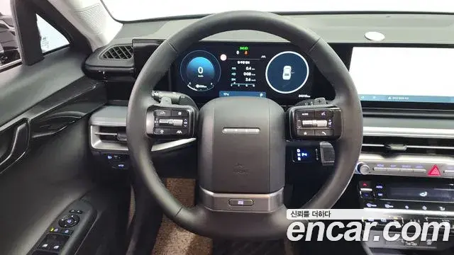 Hyundai Grandeur Hybrid 2023 — Photo 3/34