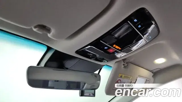 Hyundai Grandeur Hybrid 2023 — Photo 13/34