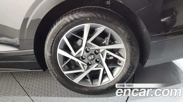 Hyundai Grandeur Hybrid 2023 — Photo 8/34