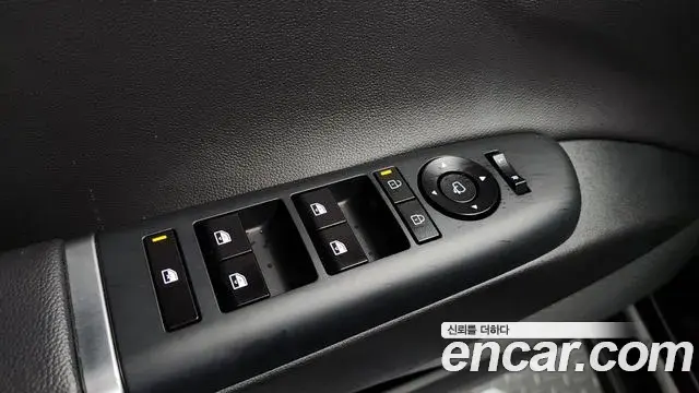 Hyundai Grandeur Hybrid 2023 — Photo 22/34