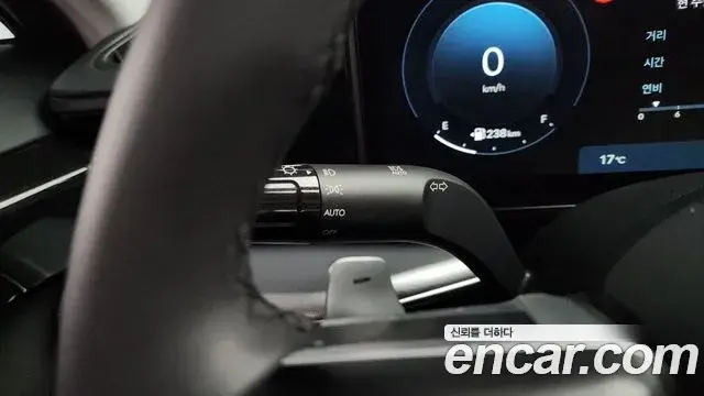 Hyundai Grandeur Hybrid 2023 — Photo 5/34