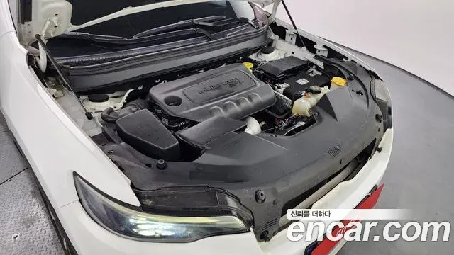 Jeep Cherokee 2021 — Photo 9/20