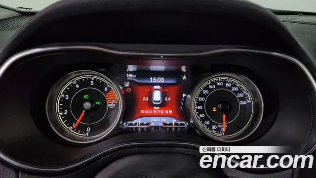 Jeep Cherokee 2021 — Photo 15/20
