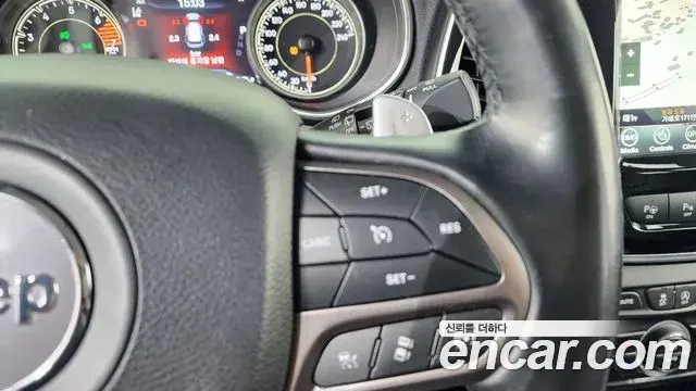 Jeep Cherokee 2021 — Photo 17/20