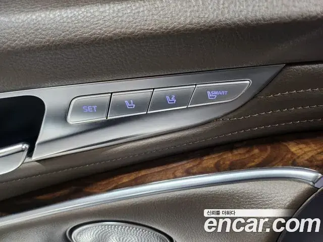 Kia The K9 2018 — Photo 16/20