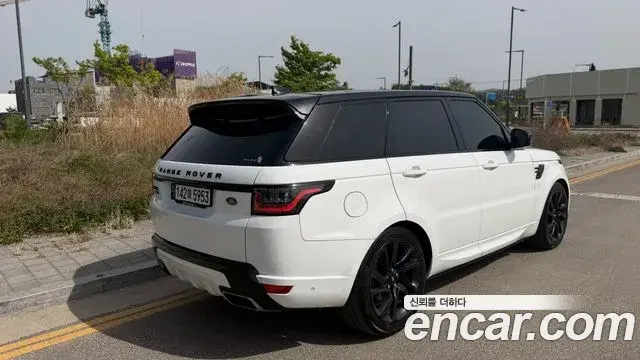 Land Rover Range Rover Sport 2018 — Şəkil 4/10