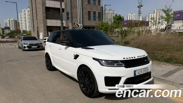 Land Rover Range Rover Sport 2018 — Şəkil 8/10