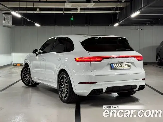 Porsche Cayenne 2021 — Şəkil 7/20