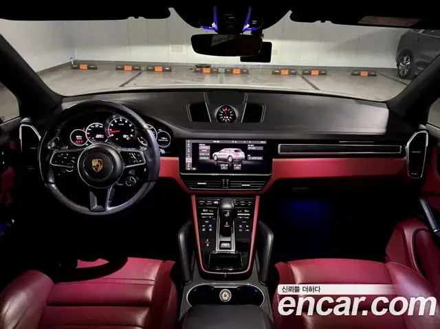 Porsche Cayenne 2021 — Şəkil 17/20