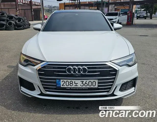 Audi A6 2021 — Photo 1/18