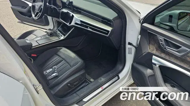 Audi A6 2021 — Photo 3/18