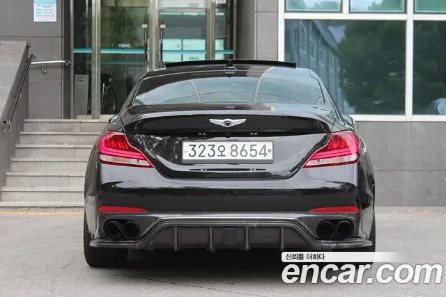 Genesis G70 2019 — Photo 13/20