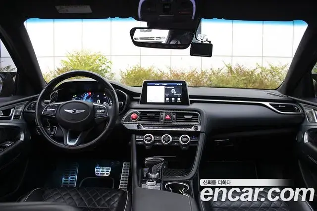 Genesis G70 2019 — Photo 15/20