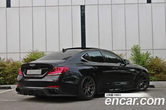 Genesis G70 2019 — Photo 6/20