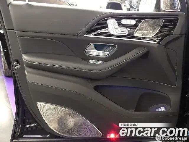 Mercedes-Benz GLS-Class 2022 — Фото 8/20
