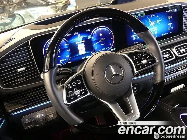 Mercedes-Benz GLS-Class 2022 — Фото 9/20