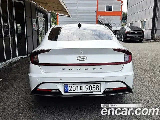 Hyundai Sonata Hybrid 2020 — Şəkil 14/20